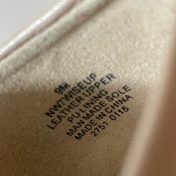 Nine West Nude Heel Gorgeous! - Picture 4 of 4